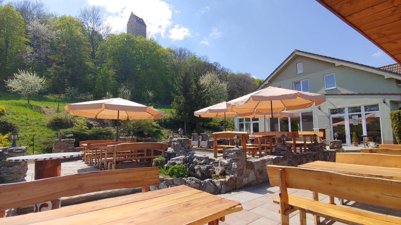 Pod Hradom Restaurant&Pension Topoľčany Extérieur photo