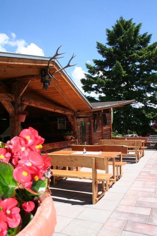 Pod Hradom Restaurant&Pension Topoľčany Extérieur photo