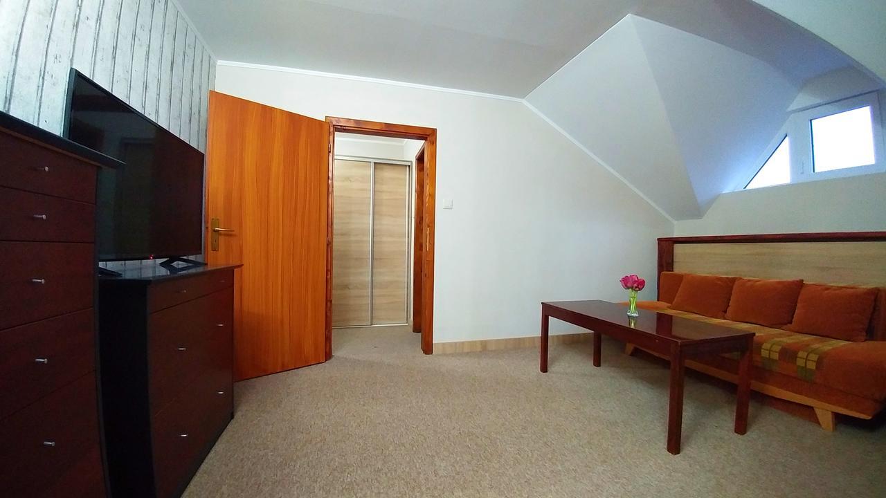 Pod Hradom Restaurant&Pension Topoľčany Extérieur photo