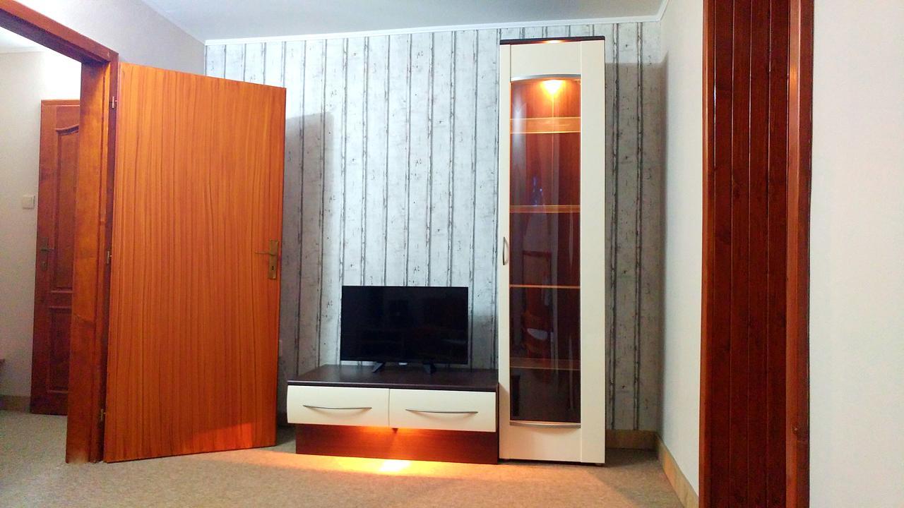 Pod Hradom Restaurant&Pension Topoľčany Extérieur photo