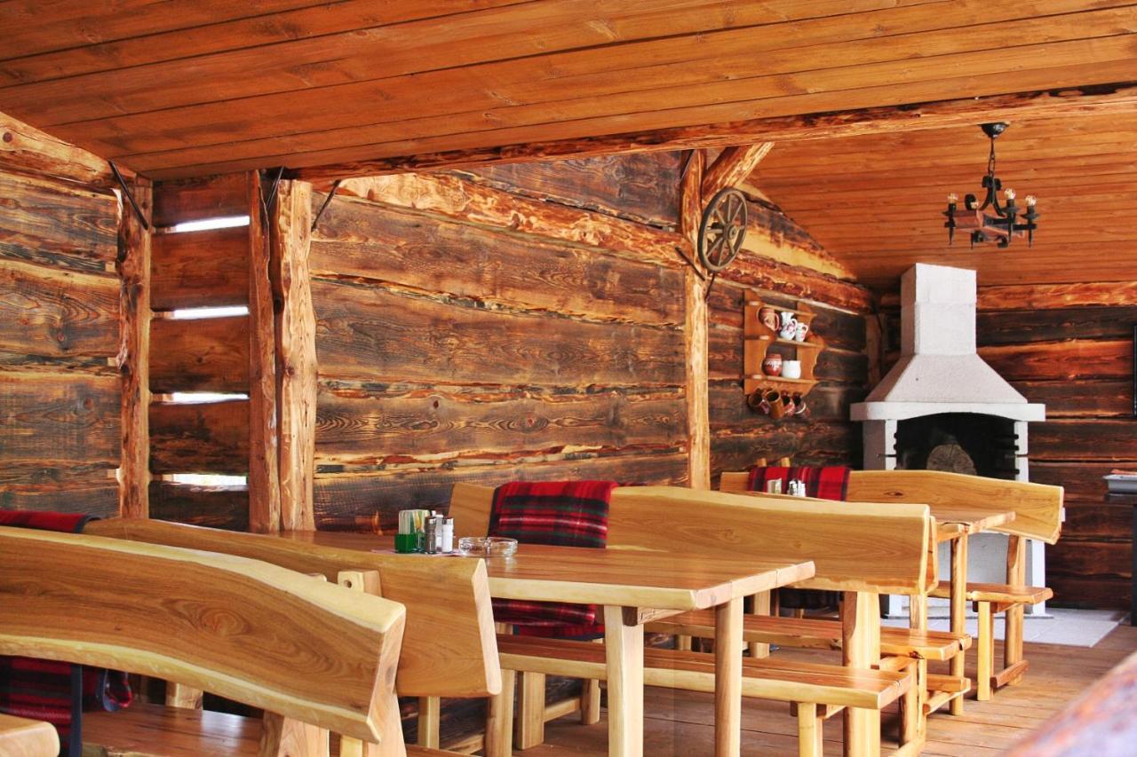 Pod Hradom Restaurant&Pension Topoľčany Extérieur photo
